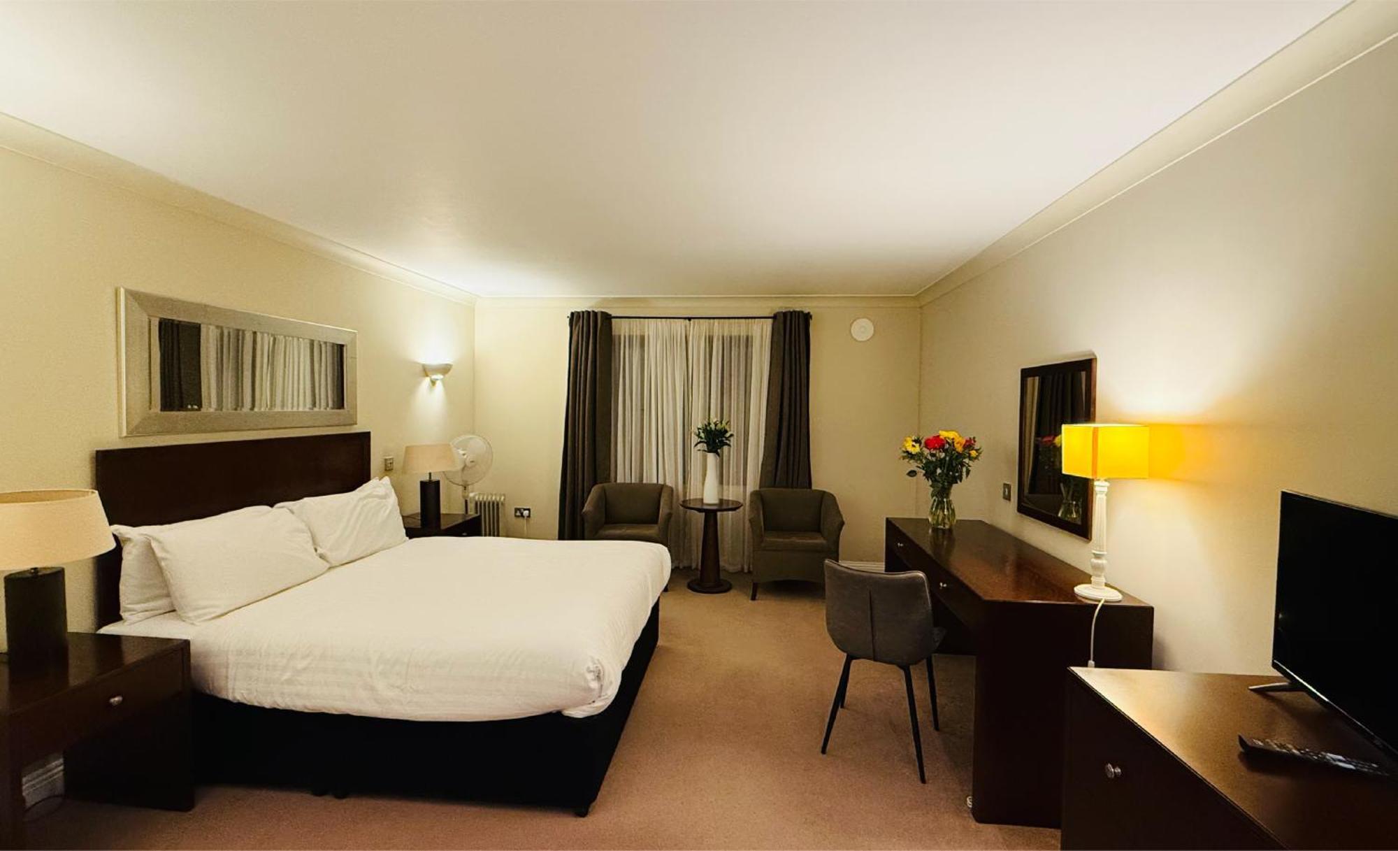 Hustyns Hotel Уэйдбридж Экстерьер фото